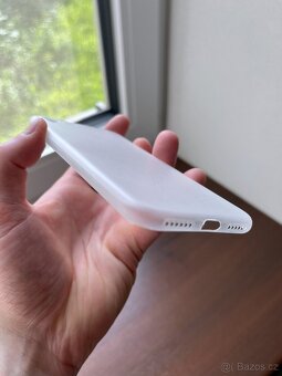 Tenké matné pouzdro -- iPhone SE 2022 / 2020 / 8 / 7 -- Nové - 5