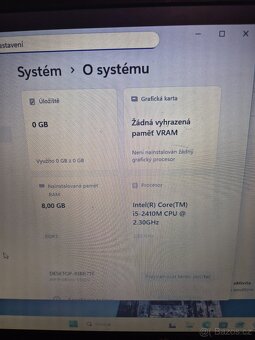 Starý funkční notebook - stav viz. foto - 5