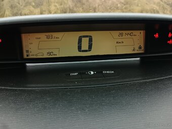 Citroen C4 1.6hdi - 5