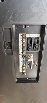 40" Samsung LCD TV - 5