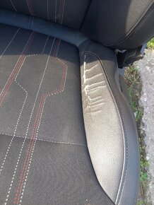 Opel insignia A sedačky. - 5