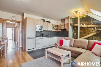Mezonetový byt 4+kk (93.39 m²) se sdílenou zahradou (255 m²) - 5