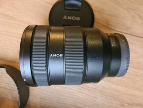 Sony FE 24-105 mm f/4 OSS objektiv v super stavu - 5