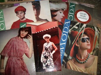 staré časopisy Naša moda 1946-1964 - celkem 90 kusů - 5