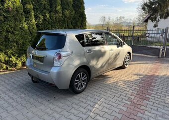 Toyota Verso 1,8 VVTi Top stav, výhř sedad benzín - 5