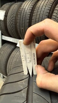 Prodám letní pneu 205/60R16 Michelin - 5