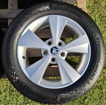 288 Zánovní sada Škoda Octavia III 205/55/16 - 5