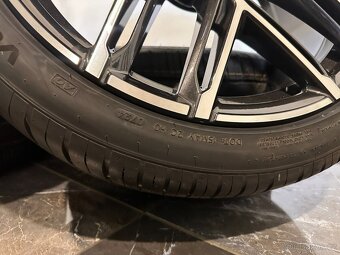 original alu Audi RSQ8 RS sQ8 q8 r23 4M8601025BJ - 5