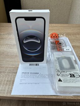 Prodám,iphone 16e 128GB black - 5