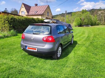 Volkswagen Golf V - 1.6 75kW - 5