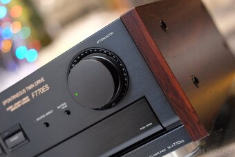 SONY - ES - 770 ES - mimoradny opticky stav - 5