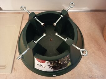 Prodám Plastový stojan na vánoční stromek ELHO Nordman 52 cm - 5