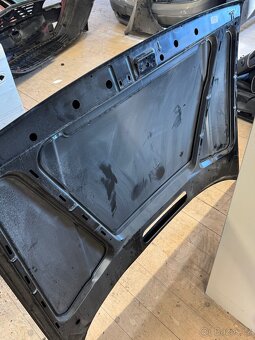 Škoda Favorit, kapota - 5