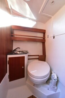 Motorova kajutova loď - 5