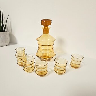 Karafa & panáky, medové sklo - 5