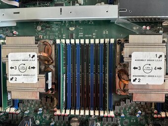 Fujitsu Server RX2540 M4, 64GB RAM, lyžiny, no HDD - 5