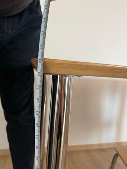 Dřevěný jídelní stůl a židle - V nastavitelná x Š 140 x H 65 - 5