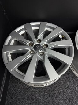 Alu AUDI A3 5x112 17” 8V0601025DE - 5