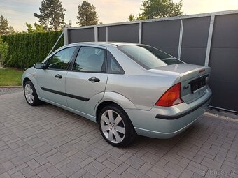 Ford focus 1.6 16V 2004 - 5