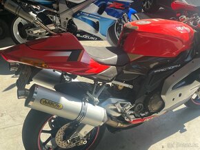Aprilia RSV 1000 RR Factory Carbon rok 2006 - 5