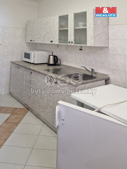 Pronájem prodejny a kanceláří, 300 m2, Chomutov, ul. Vršovců - 5