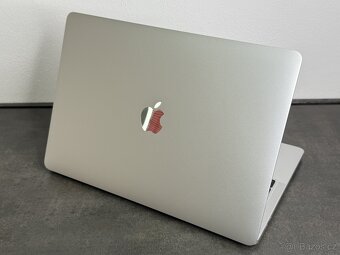 MacBook Pro 13'' 2020 / M1 / 16GB / 512GB SSD / Silver - D - 5