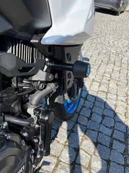 Suzuki GSX-8s - 5