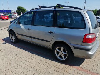 Ford Galaxy 2.3i LPG 107Kw 7míst - 5