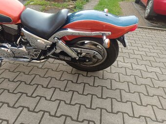 Suzuki vz 800 Marauder - 5