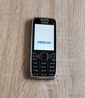 MOBILNÍ TELEFON NOKIA E52 (RM-469) - ZACHOVALÝ STAV - 5