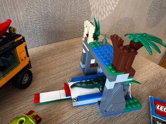 LEGO City 60160 Mobilní laboratoř do džungle - 5