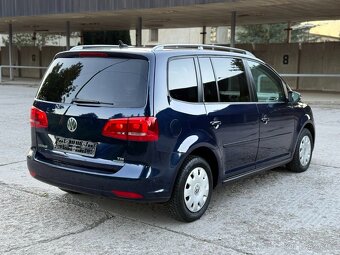 Volkswagen Touran 1,6 TDi HighLine BlueMotion - 5