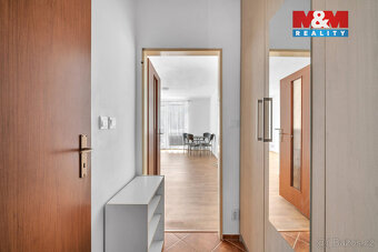 Pronájem bytu 1+kk v Pardubicích, ul. Dubová - 5