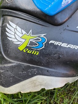 Lyžařské vybavení komplet ,130 cm ,boty 275 mm - 5