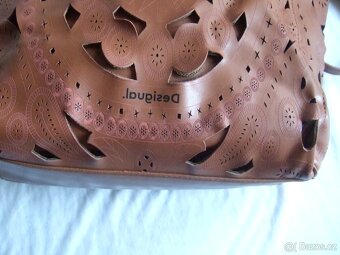 Kabelka Desigual hnědá. - 5