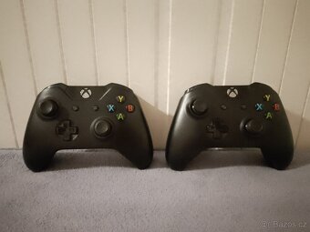 Prodám Xbox one 500gb + 2x ovladač a hra - 5