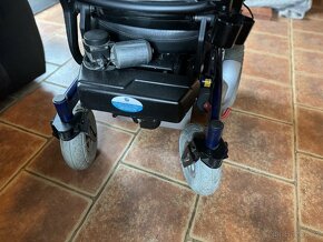 Invalidní elektrický vozík - 5