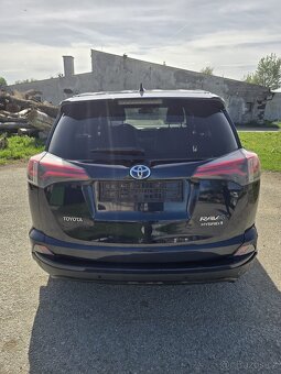 Toyota RAV4 - 5