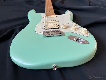 Fender American Performer Stratocaster HSS MN Satin Surf Gre - 5