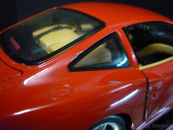 Ferrari 550 Maranello Bburago 1/18 - 5