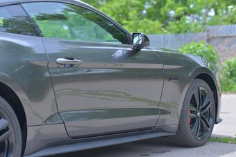 Mustang GT - 5