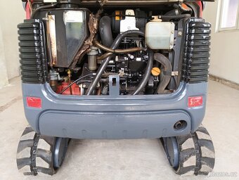 Minibagr Takeuchi TB 016 roztahovací podvozek - 5