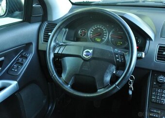 Volvo XC90 2.4D5 136KW 4X4 AUT. A/C TAŽNÉ - 5