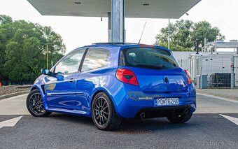 Renault Clio RS 2.0i 16V - 5