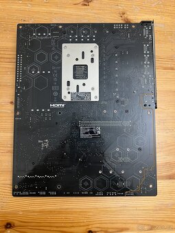 ASUS TUF GAMING B650-E WIFI Socket AM5,Funkční,Záruka - 5
