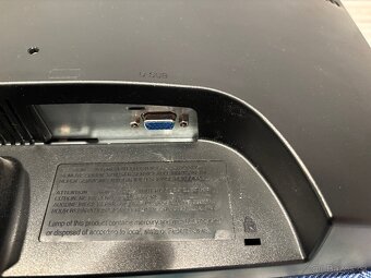 Monitor LG FLATRON W2243S - 5