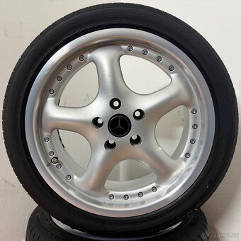 5KS MERCEDES E W124 5x112 R17 ET35+LETNÍ 215/45r17 - 5
