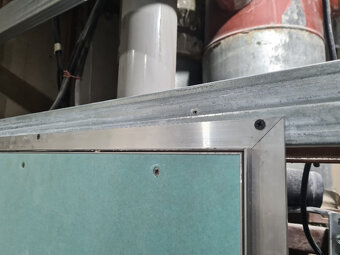 Revizní dvířka 60x60 - 5