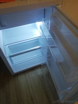 Lednička s mrazicí přihrádkou Electrolux - 5