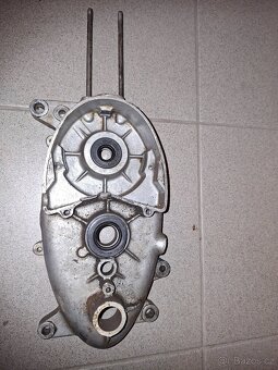 Jawa 50 pionyr - kartery, víka motoru - 5